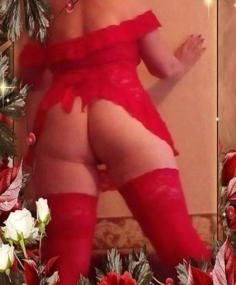 💋 Я креативна и открыта для новых приключений, которые наверняка оставят тебе яркие воспоминания. Сделаю все, чтобы ты почувствовал себя настоящим мужчиной. Мои услуги включают классический секс, оральный секс и массаж. Мои возможности безграничны, я готова исполнить твои самые смелые фантазии. Доверься мне и получи незабываемое удовольствие. 🌟 Для твоего удобства я приложу фото в описании, чтобы ты увидел насколько я привлекательна. И да, я живу в Москве, поэтому можем встретиться в любом уютном месте в Москве. 😉 Если ты готов окунуться со мной в мир наслаждения, не стесняйся и связывайся со мной прямо сейчас! Оставлю всю остальную информацию лично для тебя. 💫 Юлия